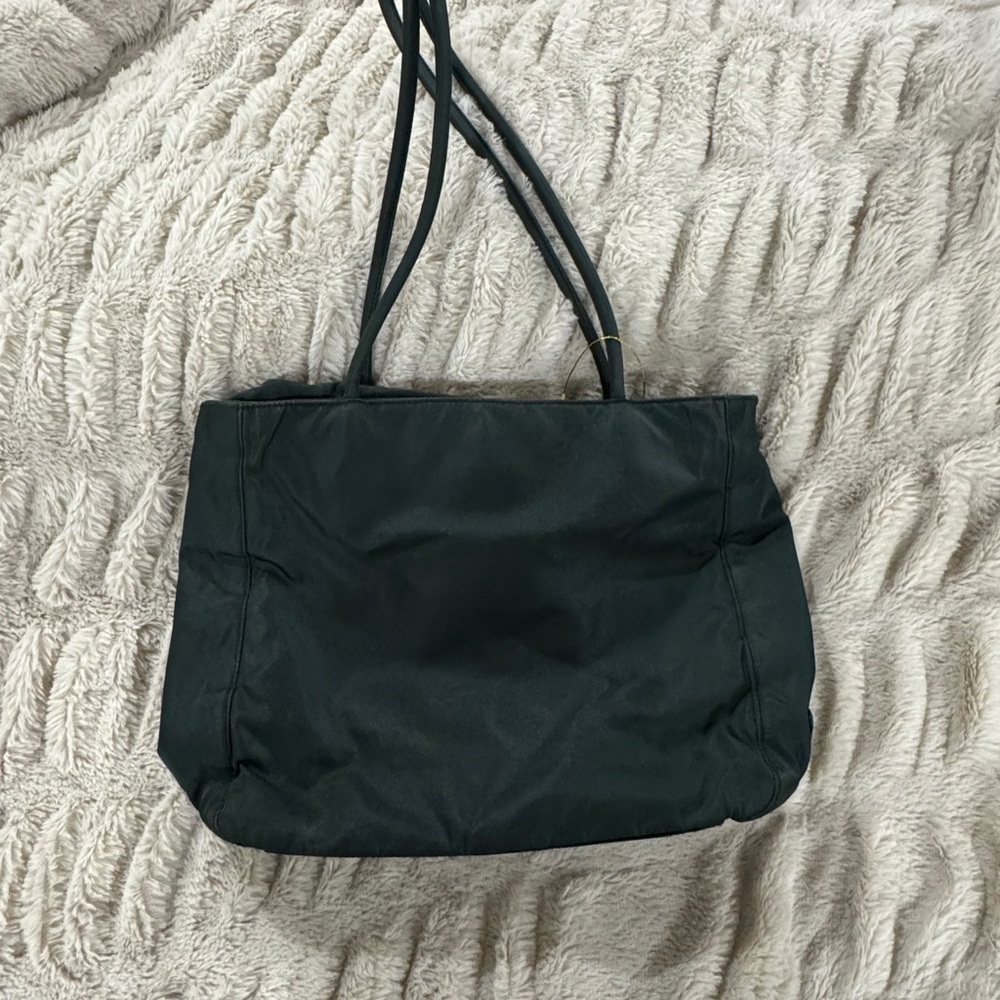 Authentic Prada Green Nylon Tessuto Shoulder Tote Bag - Made in Italy - Picture 4 of 10